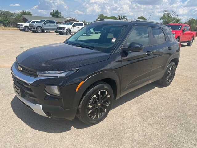 2023 Chevrolet Trailblazer LT photo 2
