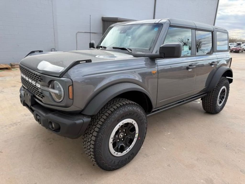 New 2025 Ford Bronco Badlands SUV