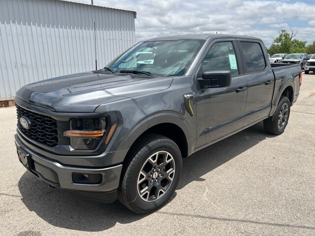 2025 Ford F-150 STX photo 3