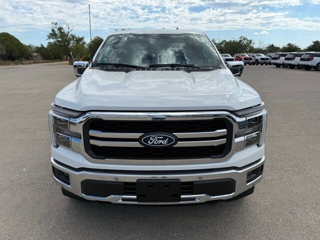2025 Ford F-150 Lariat photo 2