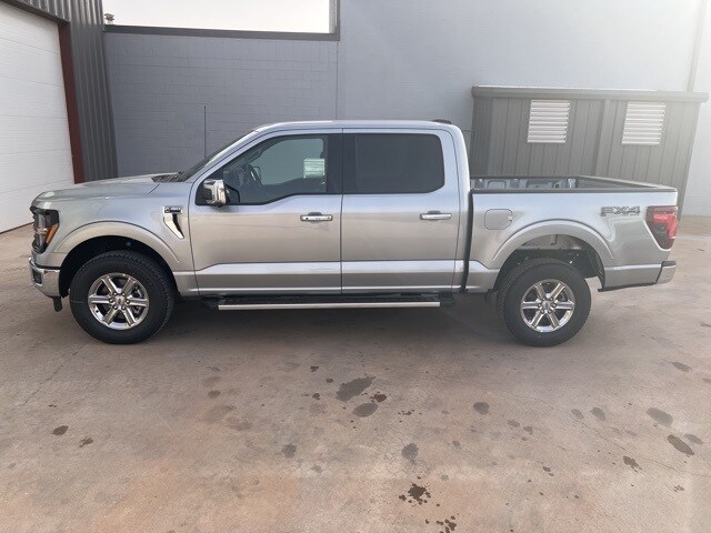 2025 Ford F-150 XLT photo 4