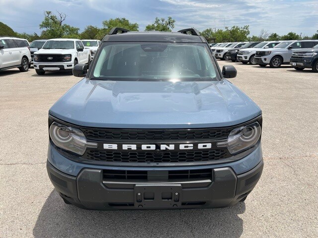 2025 Ford Bronco Sport Outer Banks photo 2