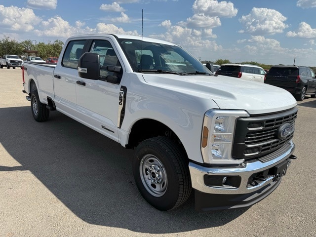 2026 Ford F-250 Super Duty XL's photo