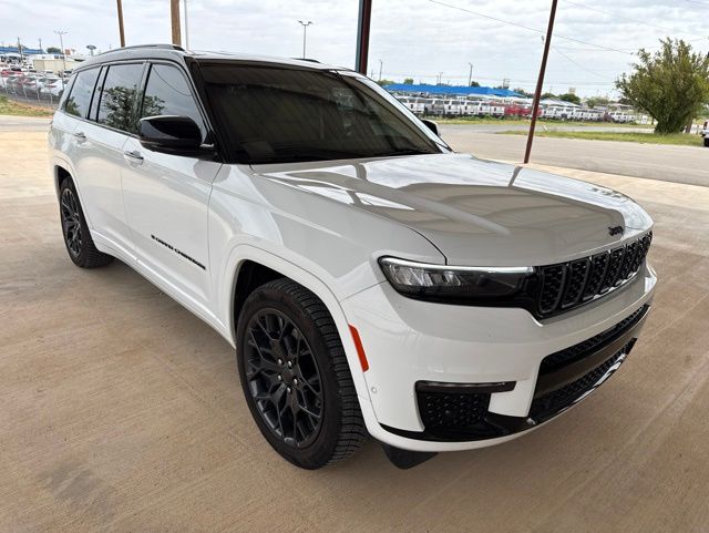 2023 Jeep Grand Cherokee L Summit Reserve 4x4's photo