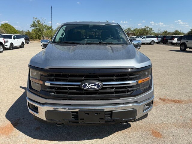 2025 Ford F-150 XLT photo 2