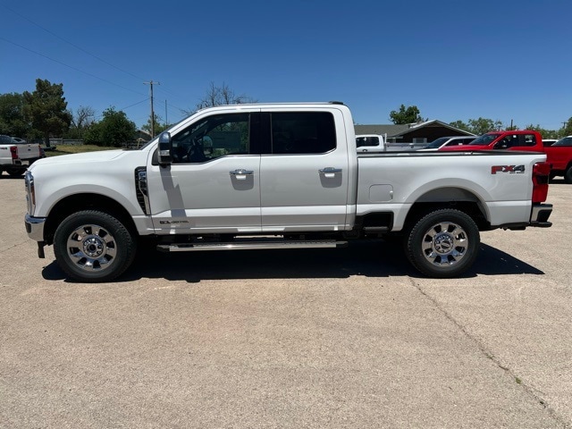 2025 Ford F-250 Lariat photo 4