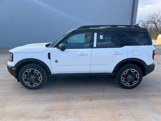 2025 Ford Bronco Sport Outer Banks photo 4