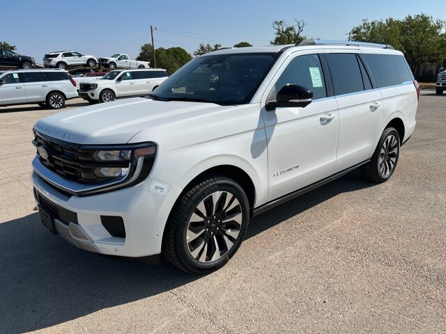2025 Ford Expedition MAX Platinum photo 3