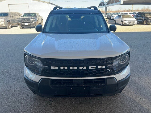 2025 Ford Bronco Sport Outer Banks photo 2