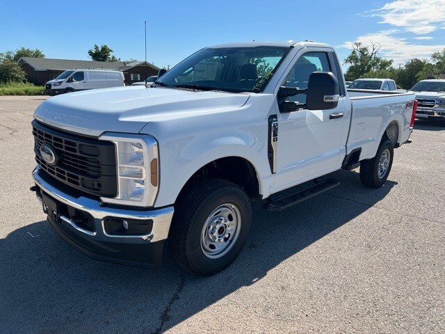 2025 Ford F-250 XL photo 3