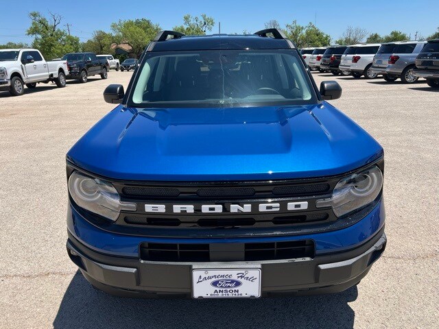 2024 Ford Bronco Sport Outer Banks photo 2