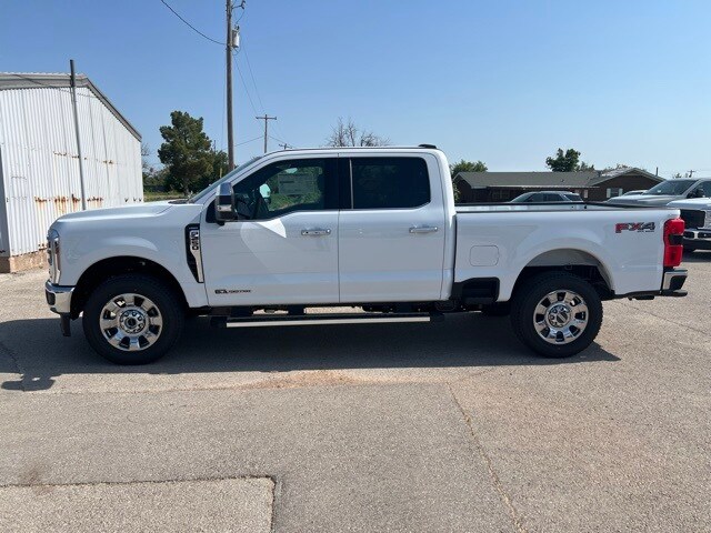 2025 Ford F-250 Lariat photo 4