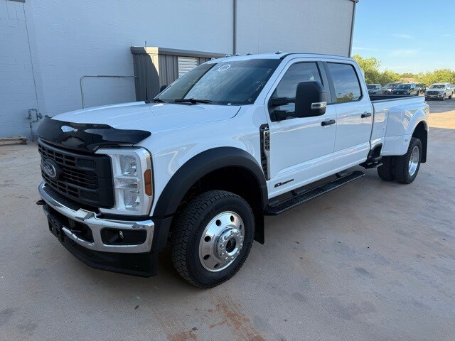 2024 Ford F-450 photo 3