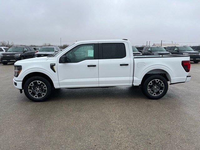 2025 Ford F-150 STX photo 4