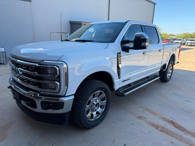 2026 Ford F-250 Lariat photo 3