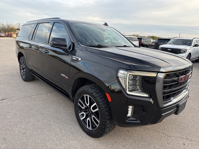 2021 GMC Yukon XL AT4's photo