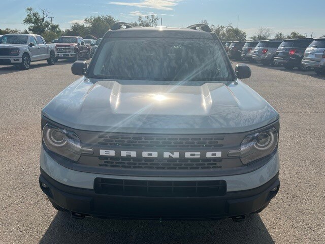 2024 Ford Bronco Sport Badlands photo 2