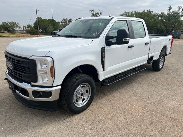 2026 Ford F-350 XL photo 3
