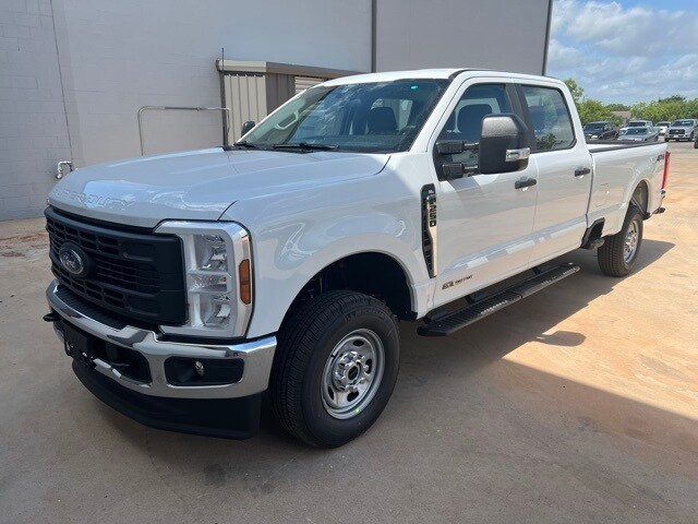 2025 Ford F-250 XL photo 3