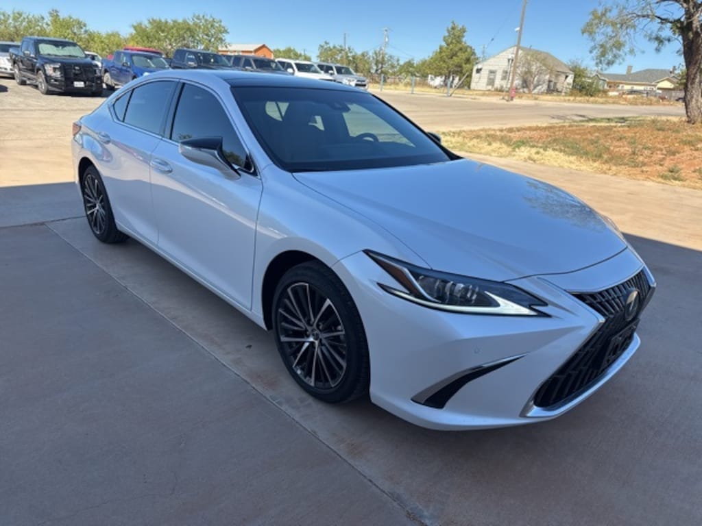 Used 2025 Lexus ES 350 Sedan