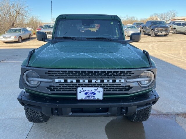 2024 Ford Bronco Badlands photo 2