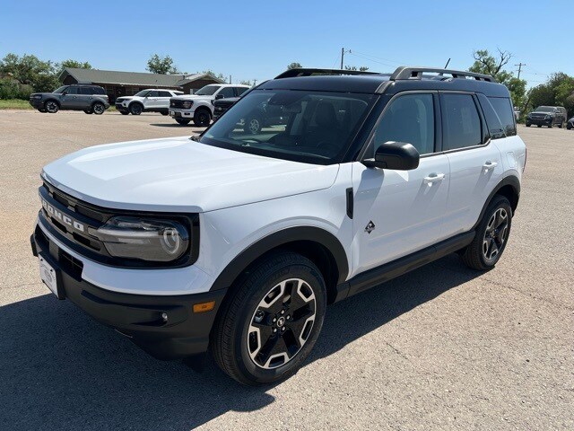 2024 Ford Bronco Sport Outer Banks photo 3