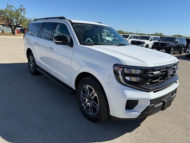 2025 Ford Expedition Active MAX's photo