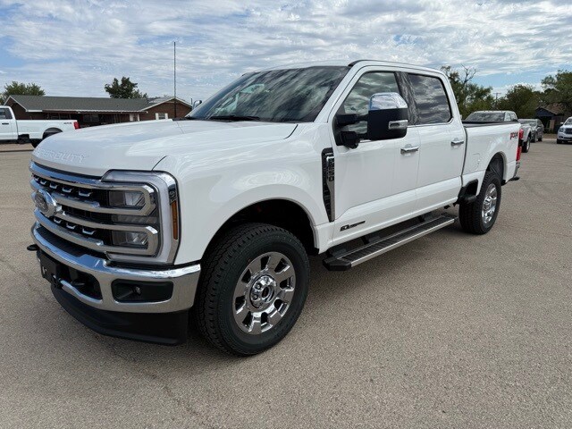 2026 Ford F-250 Lariat photo 3