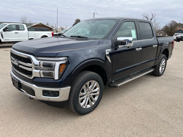 2025 Ford F-150 Lariat photo 3