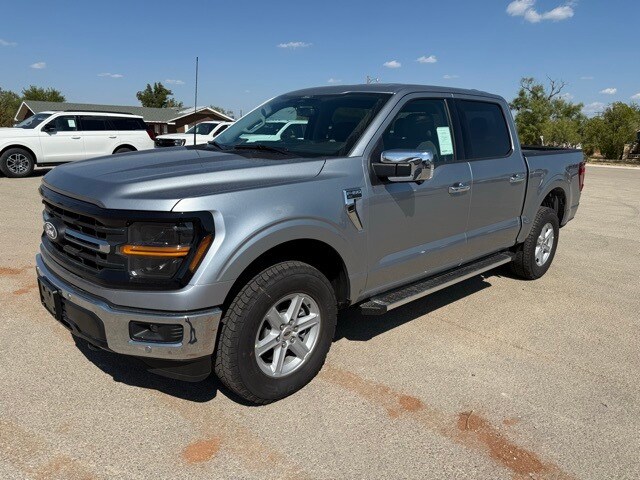 2025 Ford F-150 XLT photo 3