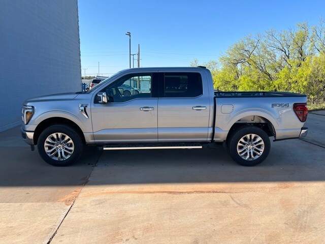 2025 Ford F-150 Lariat photo 4
