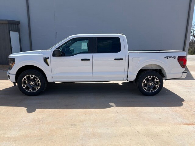 2025 Ford F-150 STX photo 4