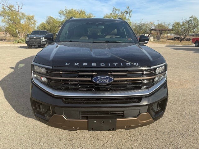 2025 Ford Expedition King Ranch photo 2