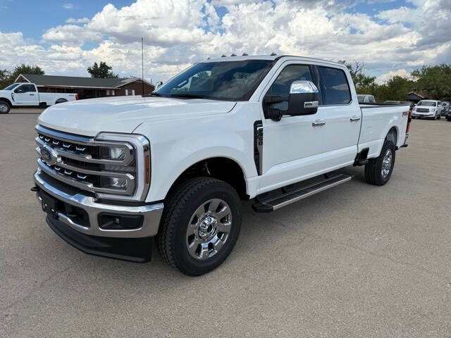 2026 Ford F-350 Lariat photo 3