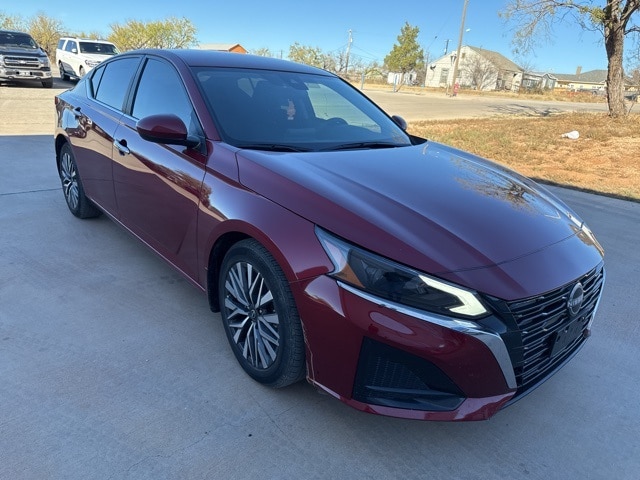2023 Nissan Altima SV's photo