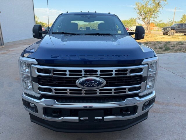 2026 Ford F-350 XLT photo 2