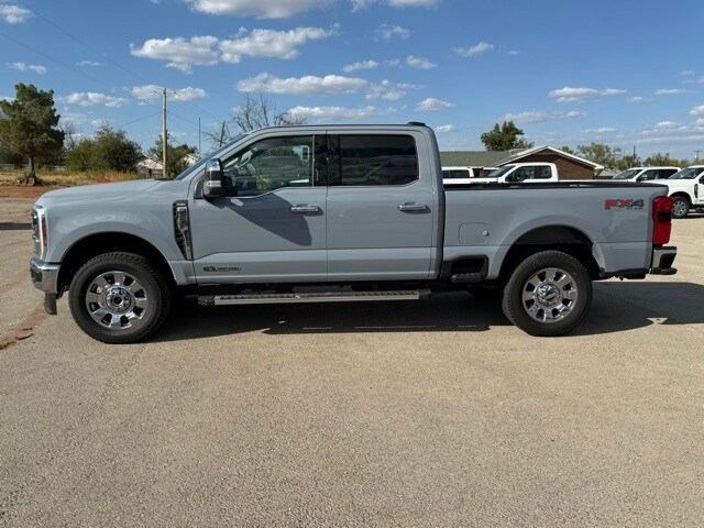 2026 Ford F-250 Lariat photo 4