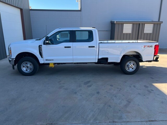 2025 Ford F-350 XL photo 4