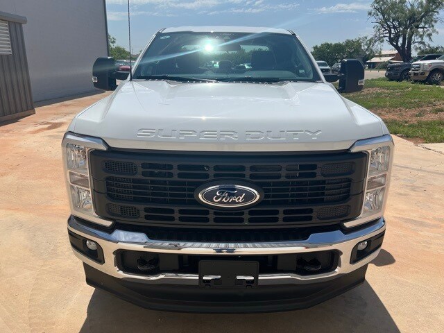 2025 Ford F-250 XL photo 2