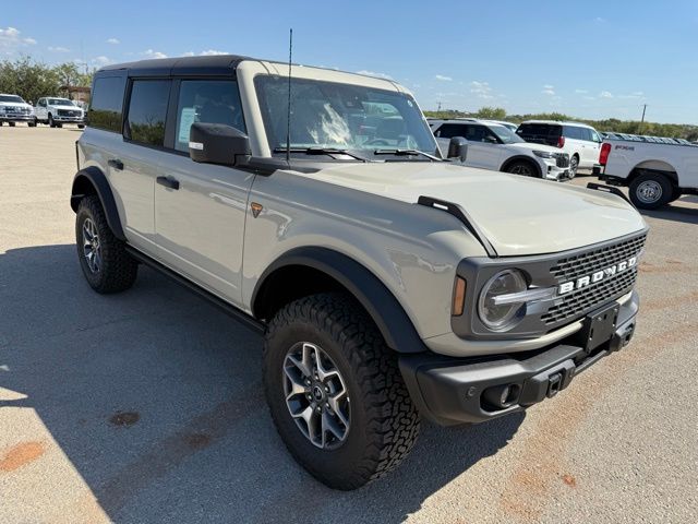 2025 Ford Bronco Badlands 4x4's photo