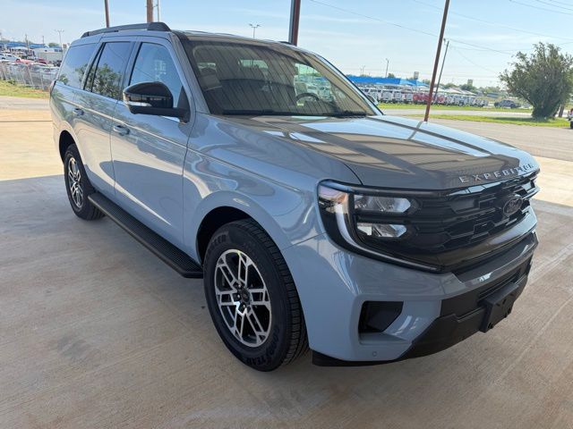 2026 Ford Expedition Active's photo