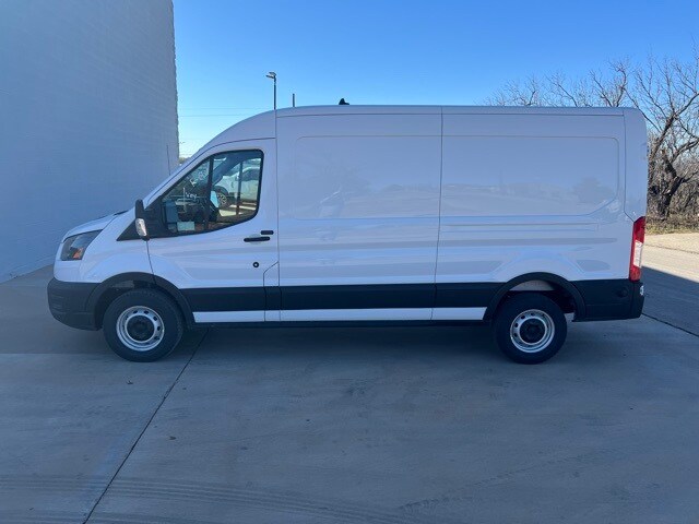 2025 Ford Transit photo 3