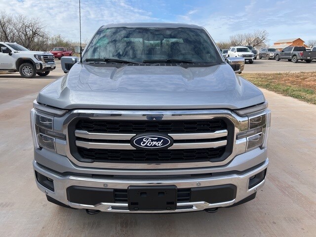 2025 Ford F-150 Lariat photo 2