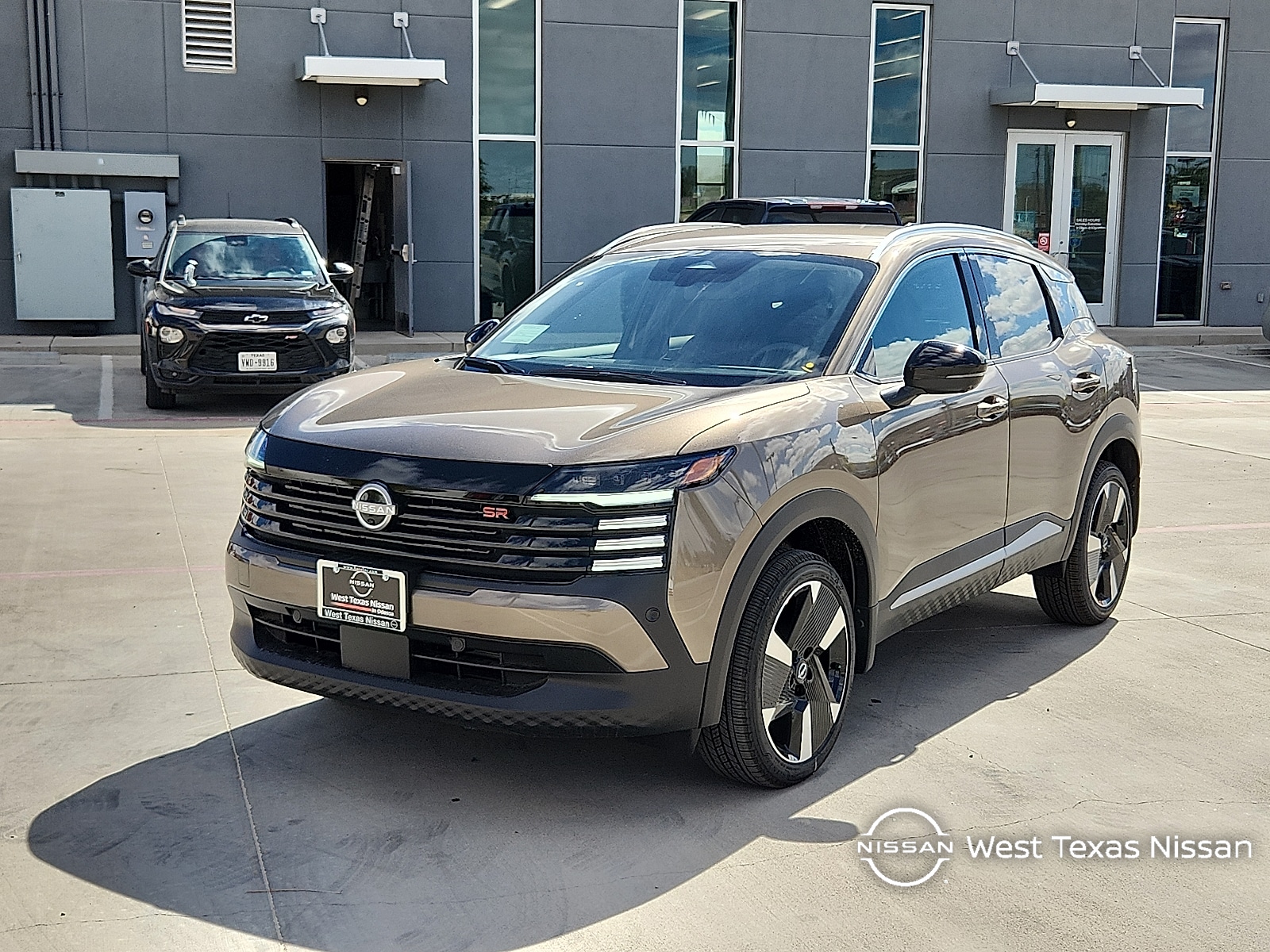 2026 Nissan KICKS SR's photo