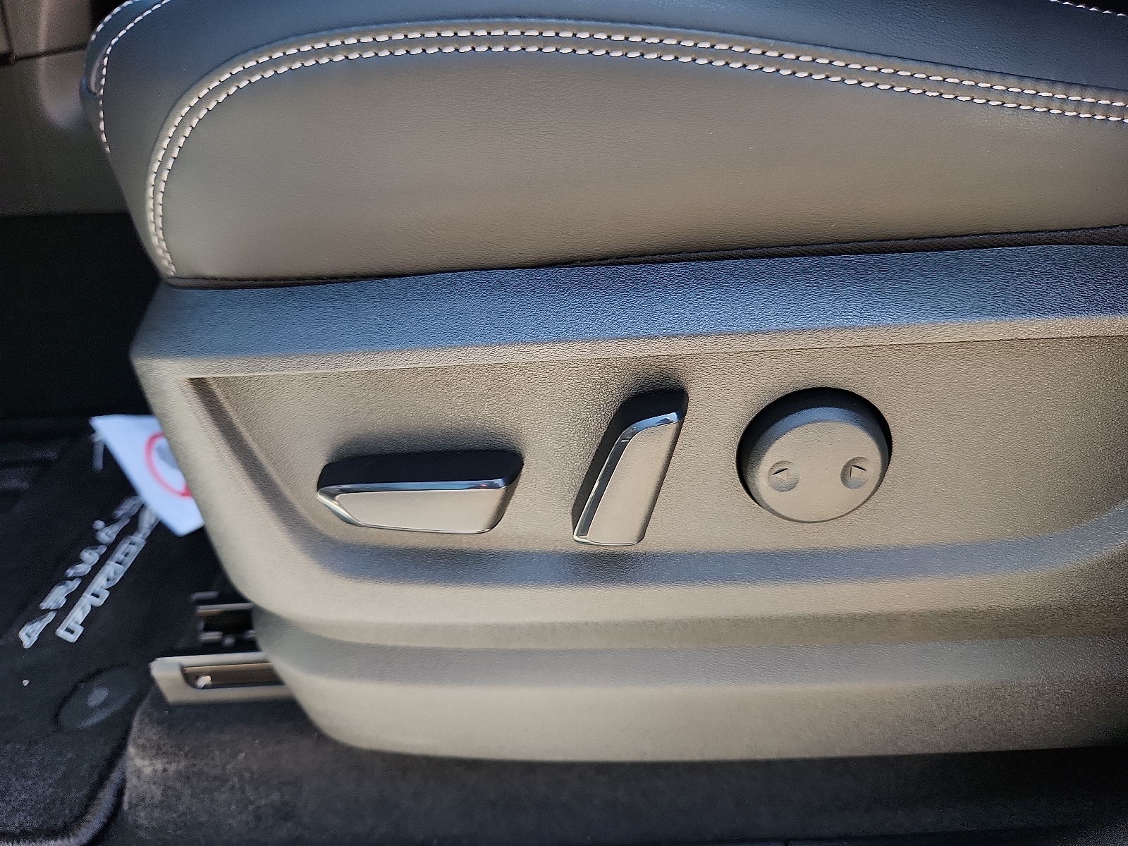 2025 Nissan Armada PRO-4X - Photo 17