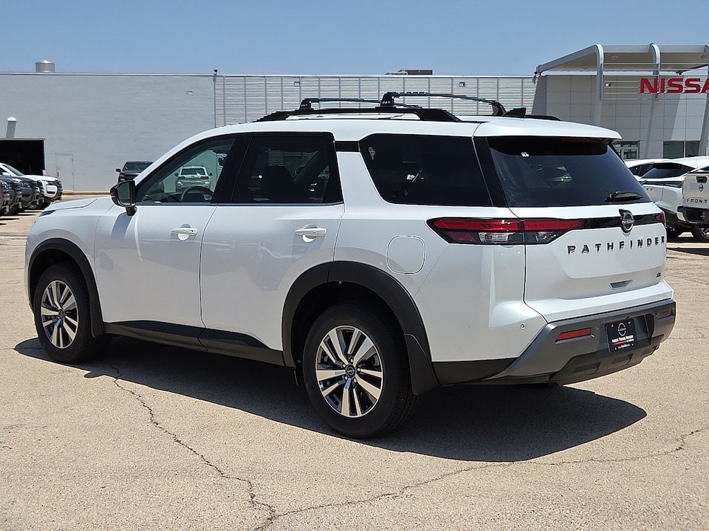 New 2026 Nissan Pathfinder SL Front-Wheel Drive