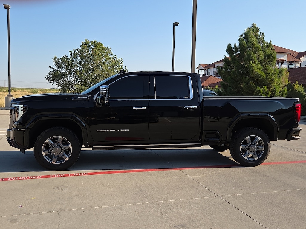 Used 2024 GMC Sierra 2500HD Denali Ultimate 4x4 Crew Cab 6.75 ft. box 159 in.