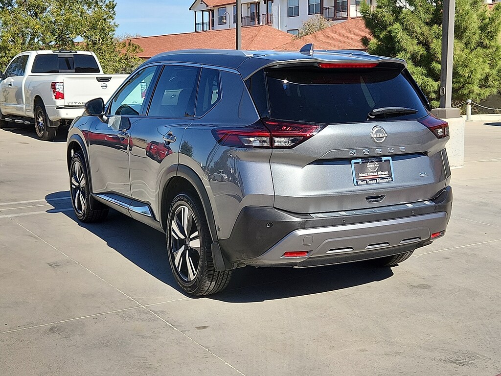 Used 2023 Nissan Rogue SL