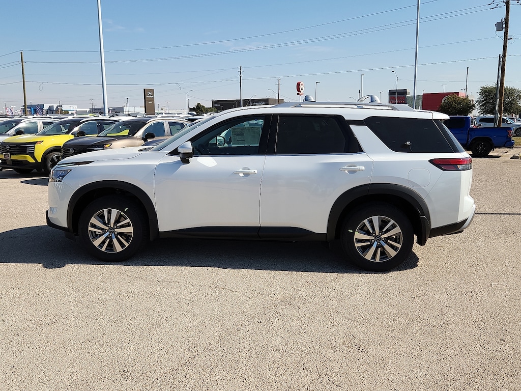 New 2025 Nissan Pathfinder SL Front-Wheel Drive