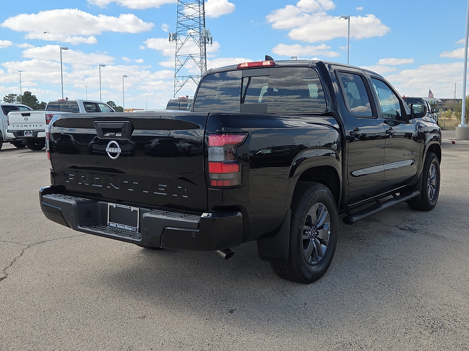 New 2027 Nissan Frontier SV 4x2 Crew Cab 5 ft. box 126 in. WB